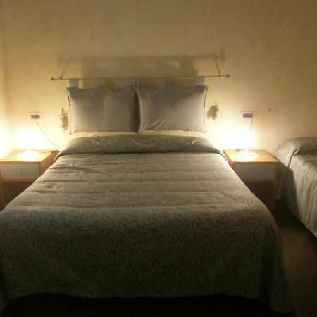 Albergo Vecchio Pavone Borgaro Torinese Bagian luar foto