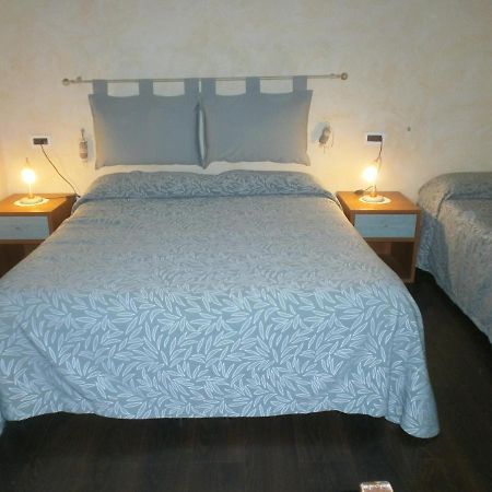 Albergo Vecchio Pavone Borgaro Torinese Bagian luar foto