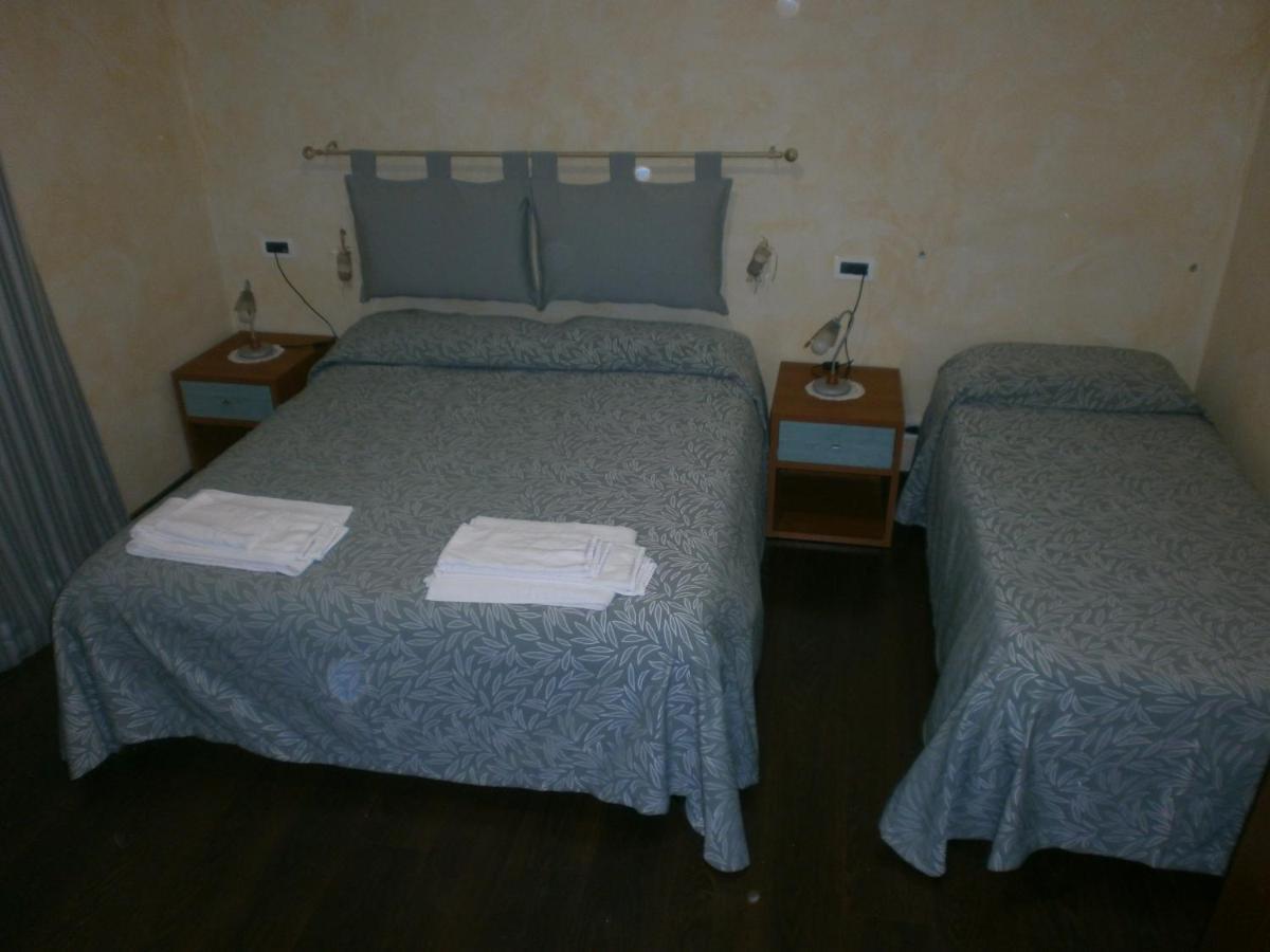 Albergo Vecchio Pavone Borgaro Torinese Bagian luar foto