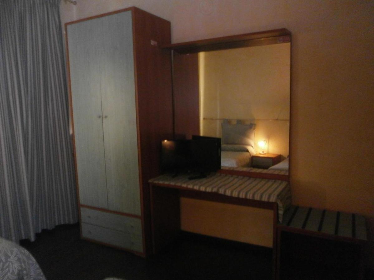 Albergo Vecchio Pavone Borgaro Torinese Bagian luar foto